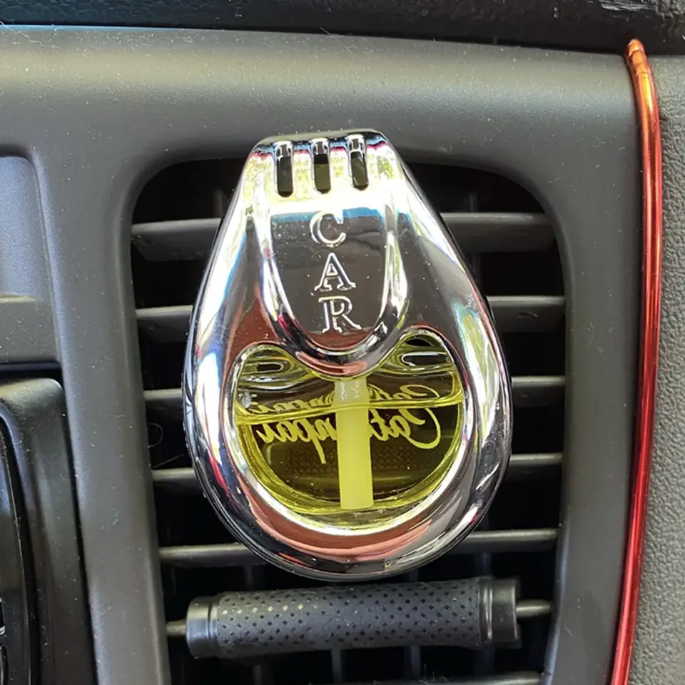 Car Vent Clip Air Freshener with Adjustable Fragrance Control